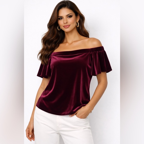 White House Black Market Tops - 💜White House Black Market Rich Burgundy Velvet Top